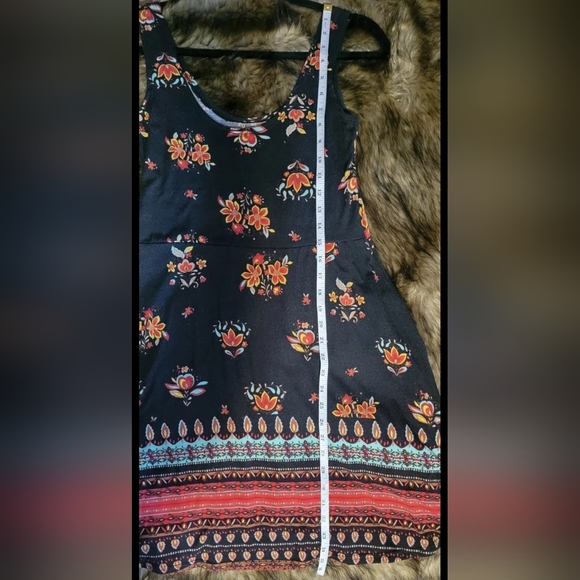 Angie Black Floral Midi  Dress Boho Tank Style M - Picture 7 of 8